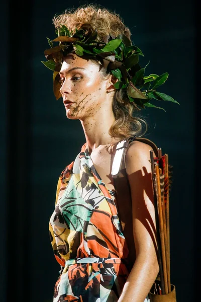 Look 9